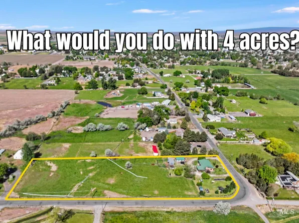 1617 9th Ave E, Gooding, ID 83330