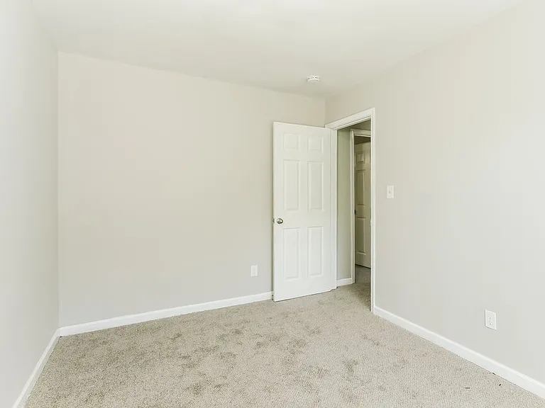 232 Glenvalley Ln NW — Photo 13