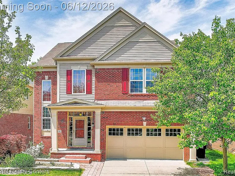 45149 Bartlett Dr — Photo 1