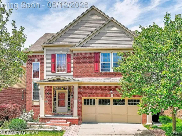45149 Bartlett Dr, Novi, MI 48377