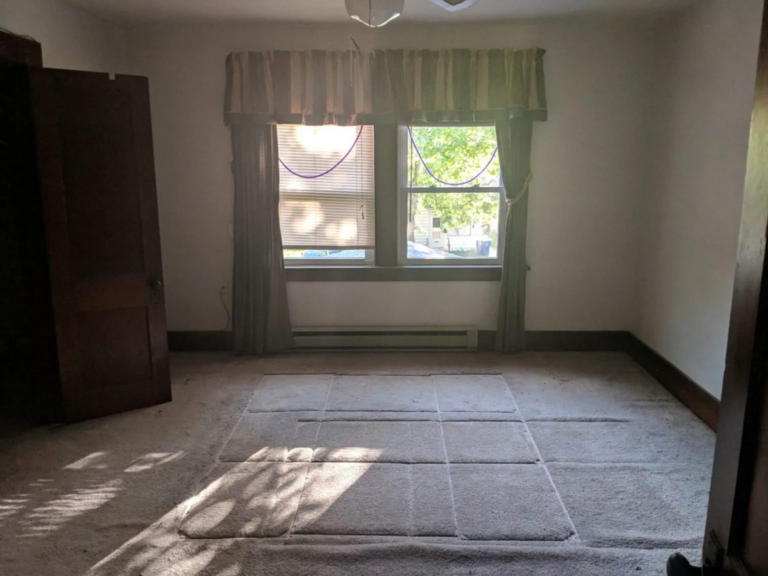 3 bed, 2240 sqft, $1,550 — Photo 3