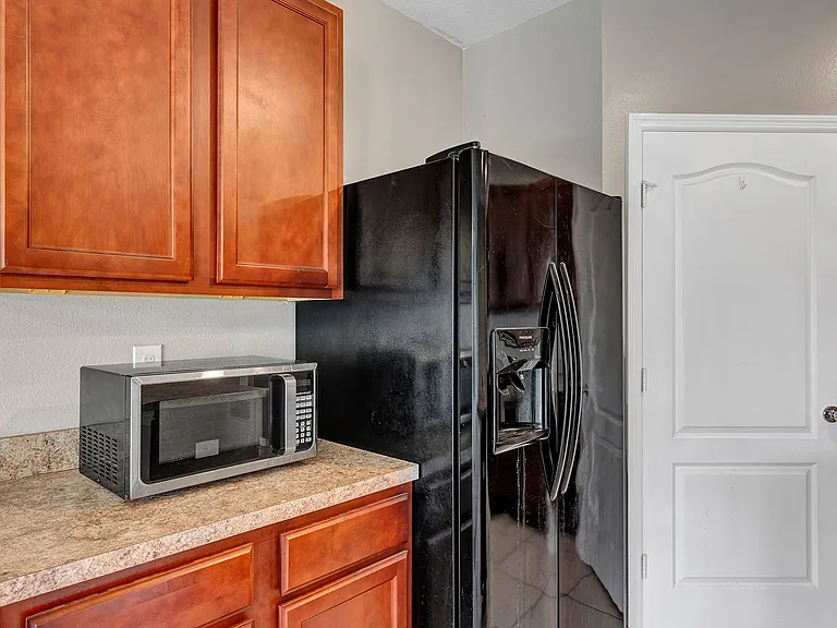 2192 Rose Blvd — Photo 18