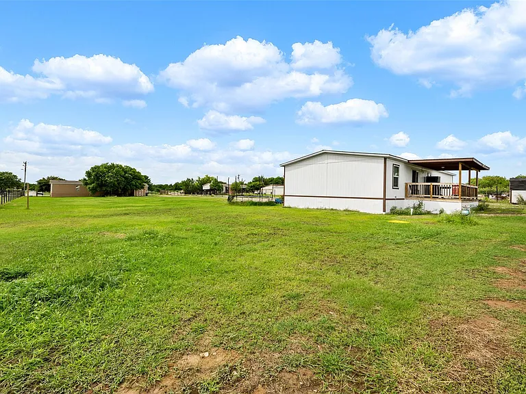 360 Shady Oaks #B — Photo 30