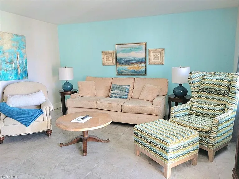 2840 Shoreview Dr #7 — Photo 3