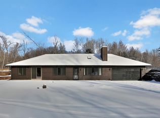 14450 259th St, Lindstrom, MN 55045