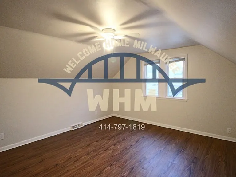 221 W Ring St — Photo 12