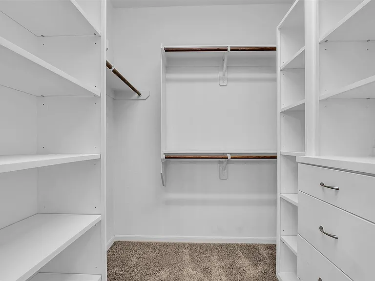 16838 Ellicott Rock Dr — Photo 15