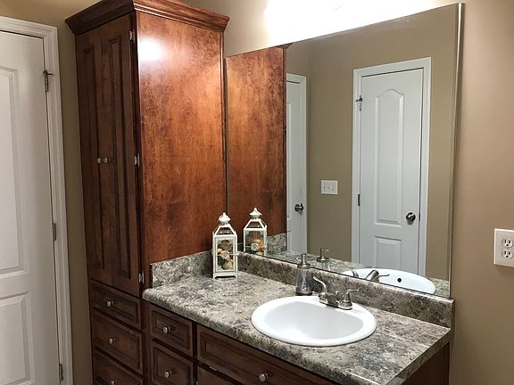 5th image of 4504 Pebble Shore Dr