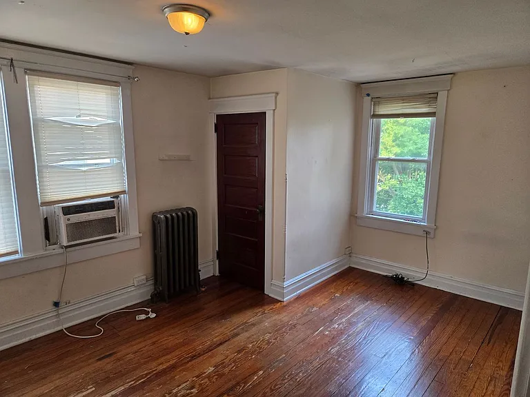 1 Manor Ave — Photo 13