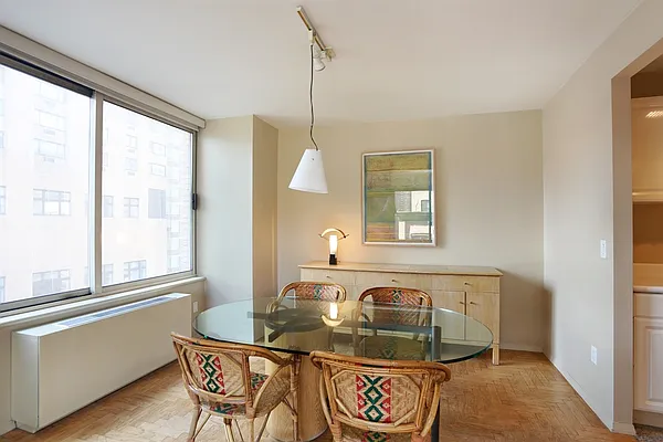 Sold by Corcoran | media 14