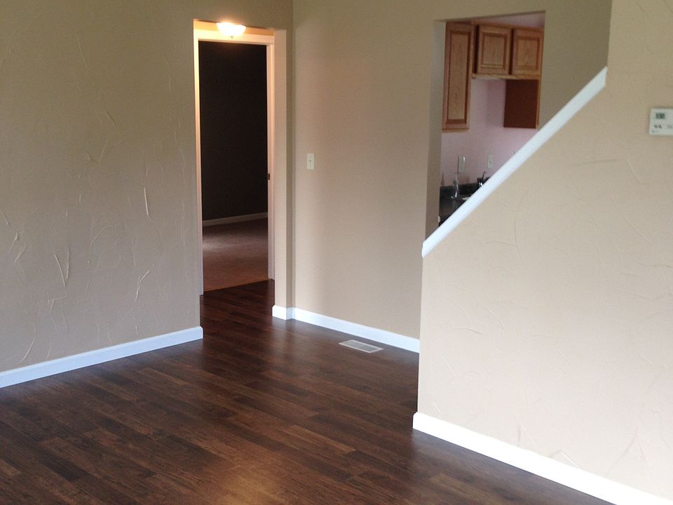 1st image of 352 E 327th St