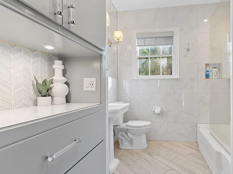 2106 Eva St — Photo 12