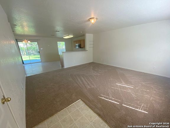 5th image of 426 Spruce Breeze