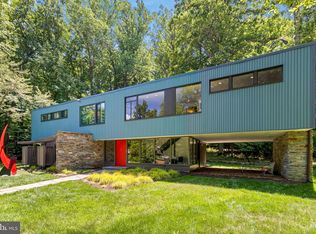 2435 Edgehill Rd, Huntingdon Valley, PA 19006