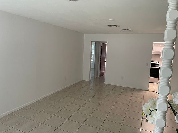 5th image of 10022 8th St N