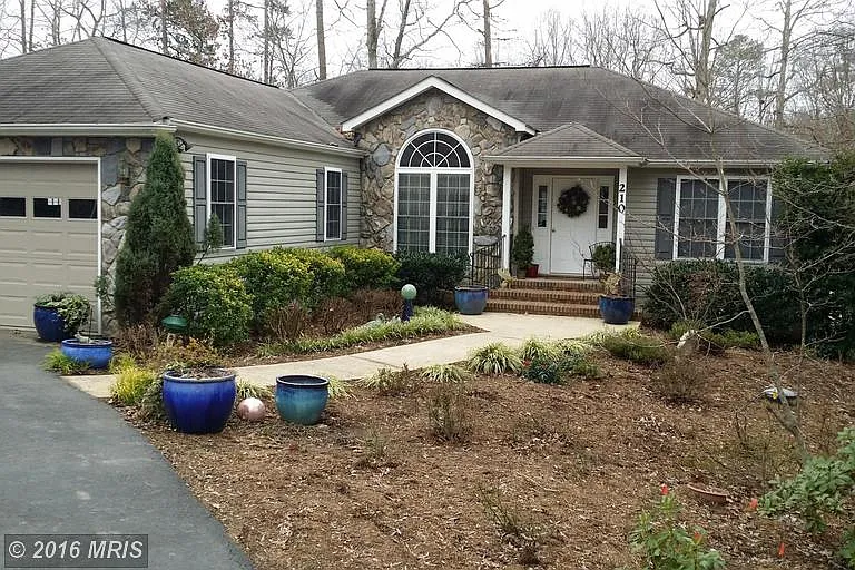 210 Birdie Rd photo 1