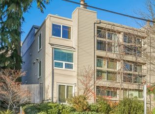 202 W Olympic Pl APT 205, Seattle, WA