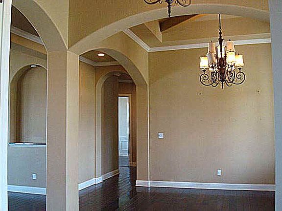 5th image of 130 South Oakhill
