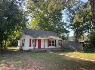 302 SW 2nd St, England, AR 72046