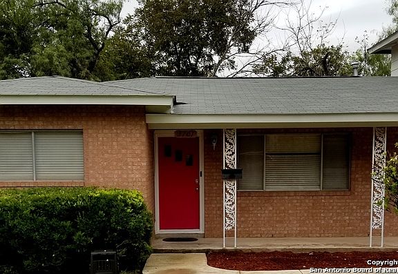 2nd image of 3701 Skyridge Ave