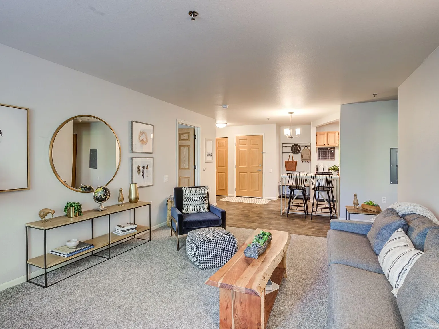 Birchwood Apartments — Photo 1