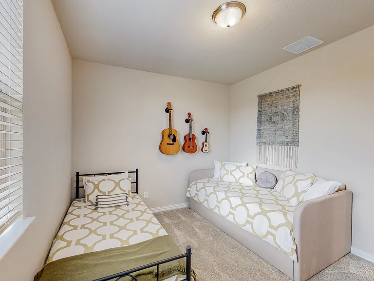 7524 Redondo Dr — Photo 23
