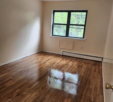 3rd image of 8412 98th St #1