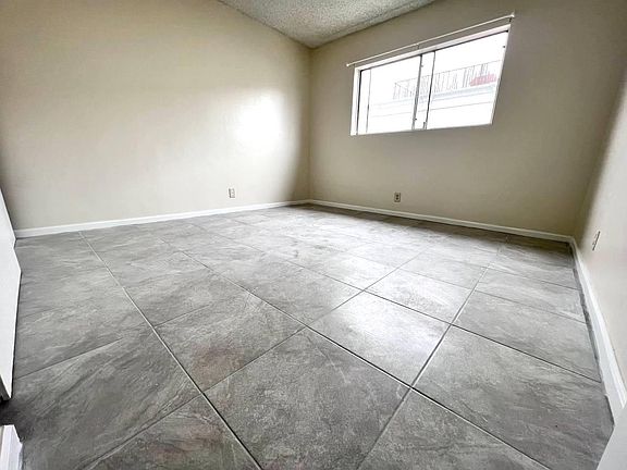 2nd image of 889 N Laurel Ave APT M