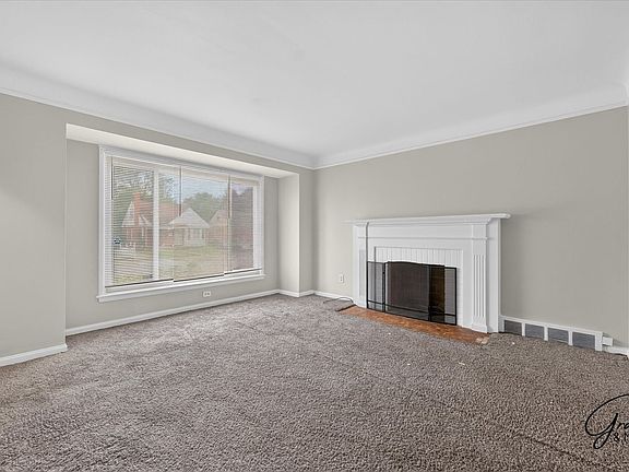 4th image of 10010 Bramell Franklin D Roosevelt