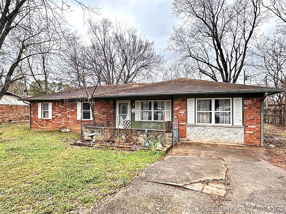 1st image of 21823 S Ginger Dr