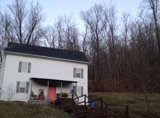 26 McCurdysville Pike, Rivesville, WV 26588