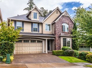 11734 SE Aerie Crescent Rd, Happy Valley, OR 97086