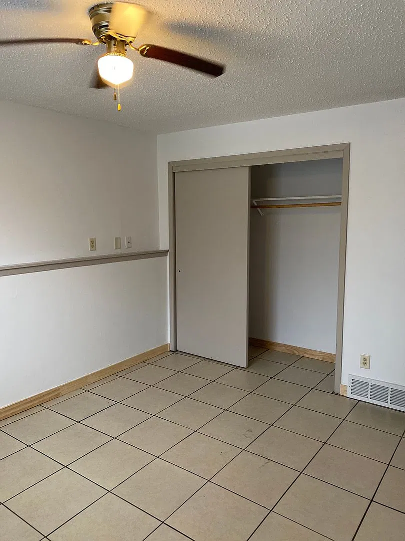 305 Melody Lane — Photo 4
