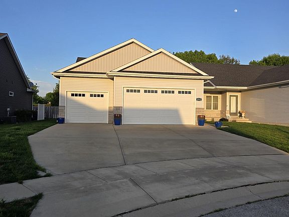 4th image of 1512 Balfour Dr