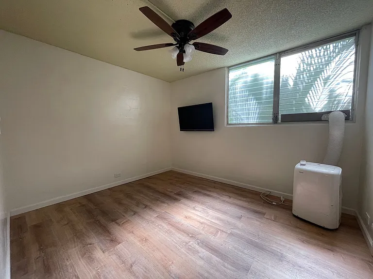 1914 University Ave #209 — Photo 7