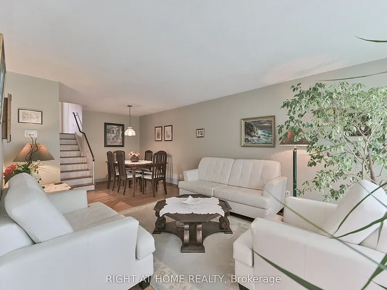1728 Pickmere Ct — Photo 4