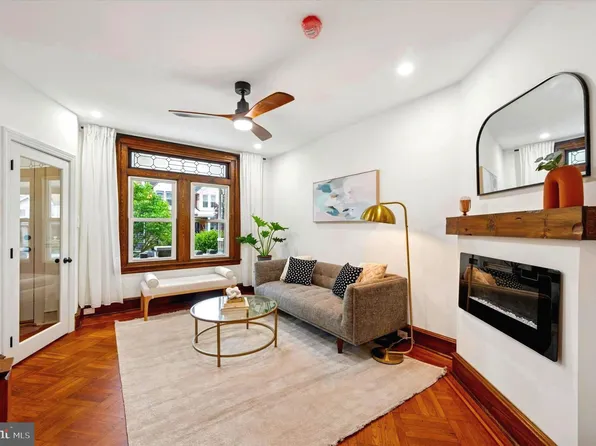 5730 Broomall St, Philadelphia, PA 19143