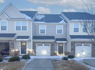 204 Roudwood Dr, Simpsonville, SC 29680