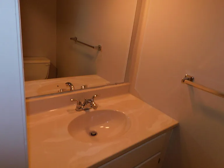 2119 Fendley Dr — Photo 3