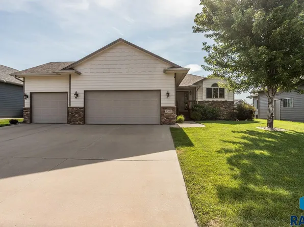 5300 S Westwind Ave, Sioux Falls, SD 57108
