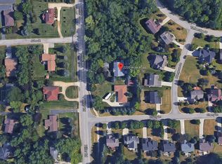 2235 Hiller Rd, West Bloomfield, MI 48324