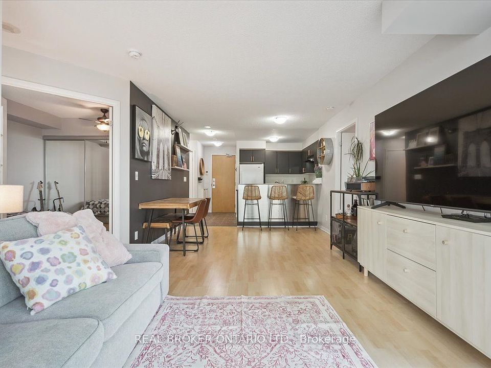 1st image of 185 Legion Rd N #608