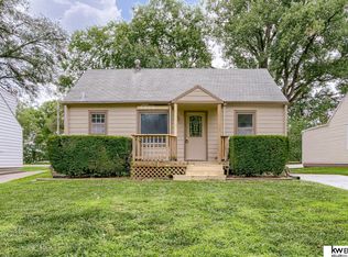 2526 Jackson St, Bellevue, NE 68005