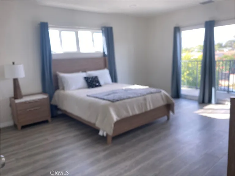 10059 Woodale Ave — Photo 14