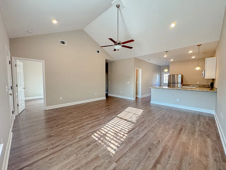 222 Waybill Cir — Photo 3