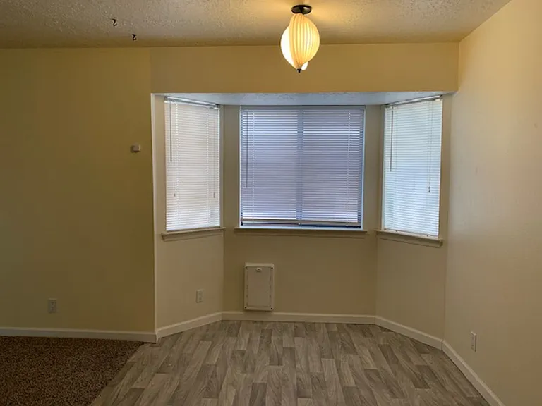 8513 Capulin Rd NE — Photo 7