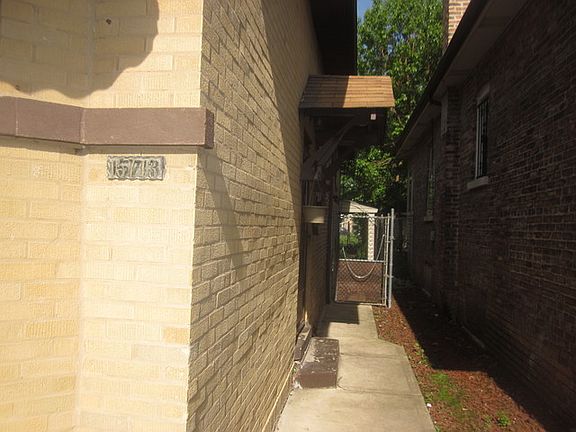 2nd image of 15713 Paulina St