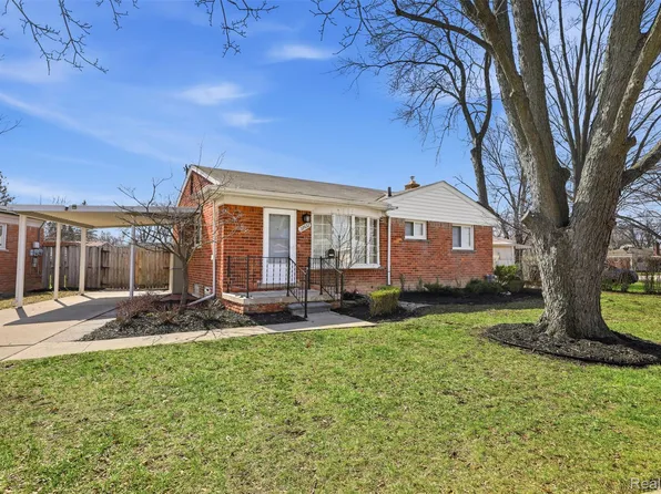 31651 Grant St, Wayne, MI 48184