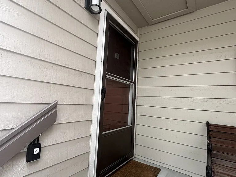 14200 NE 171st St #A207 — Photo 2