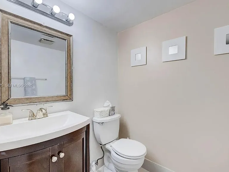 5570 NW 44th St #412A — Photo 12